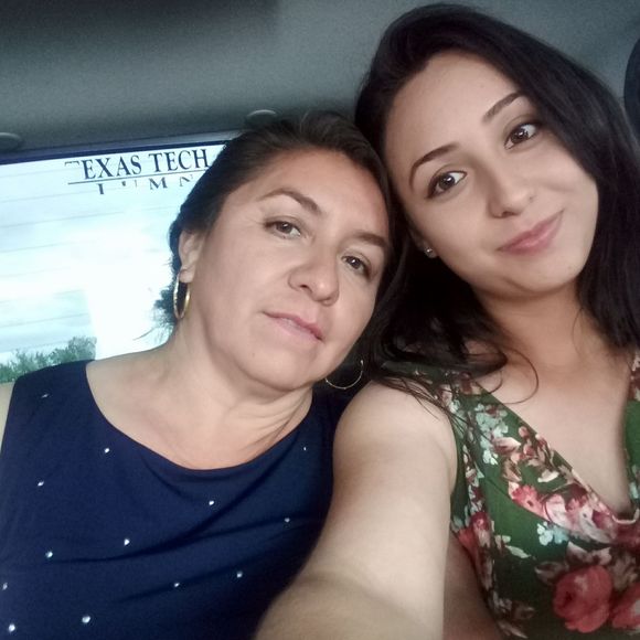 Meet your Posher, Arely - Picture 1 of 1